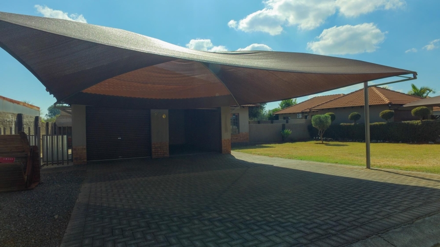 3 Bedroom Property for Sale in Hexrivier Lifestyle Estate North West
